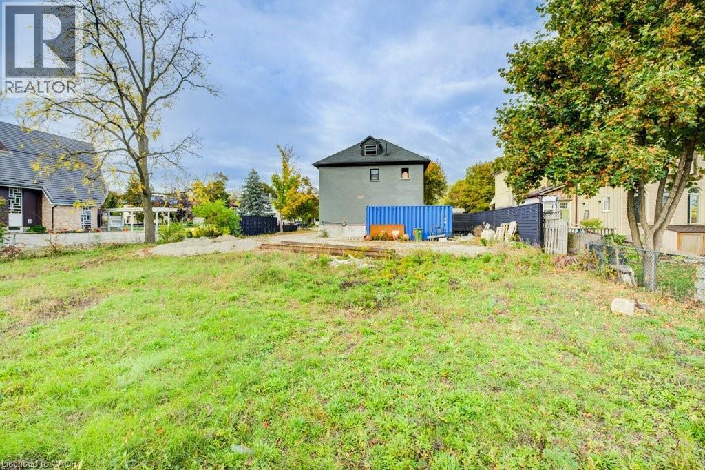 67 Grand Avenue N, Cambridge, ON