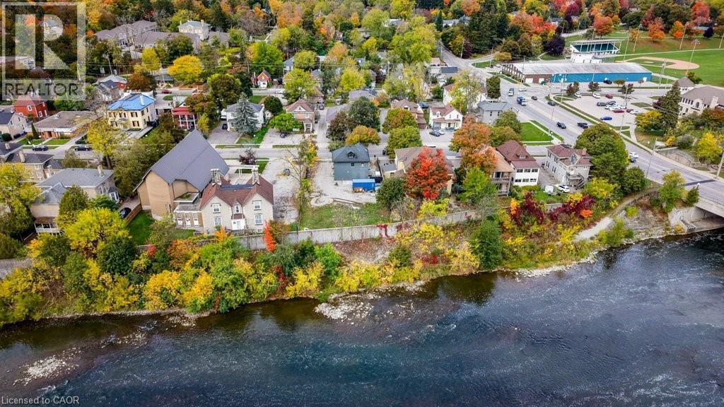 67 Grand Avenue N, Cambridge, ON