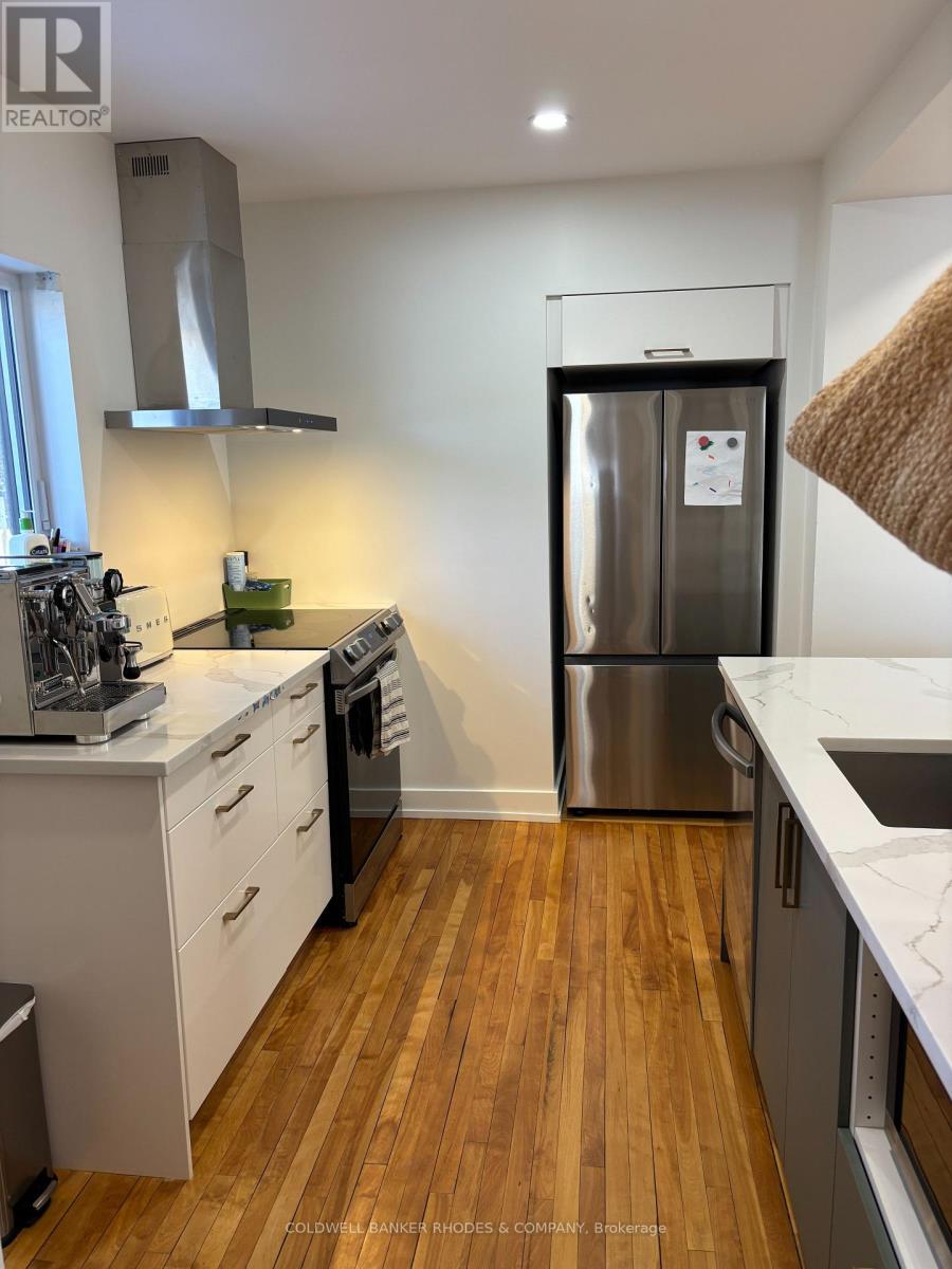 191 Springfield Road, Ottawa, ON - Indoor Photo Showing Kitchen With Upgraded Kitchen