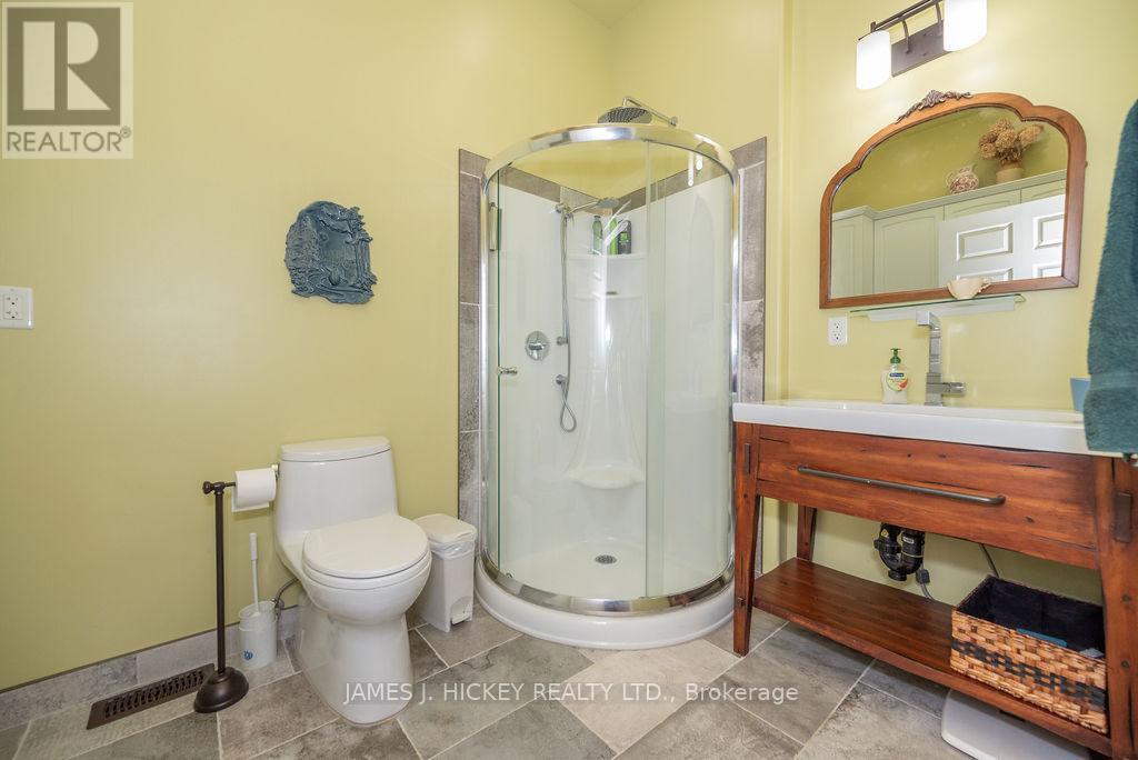 313 Meilleur'S Road, Laurentian Hills, ON - Indoor Photo Showing Bathroom