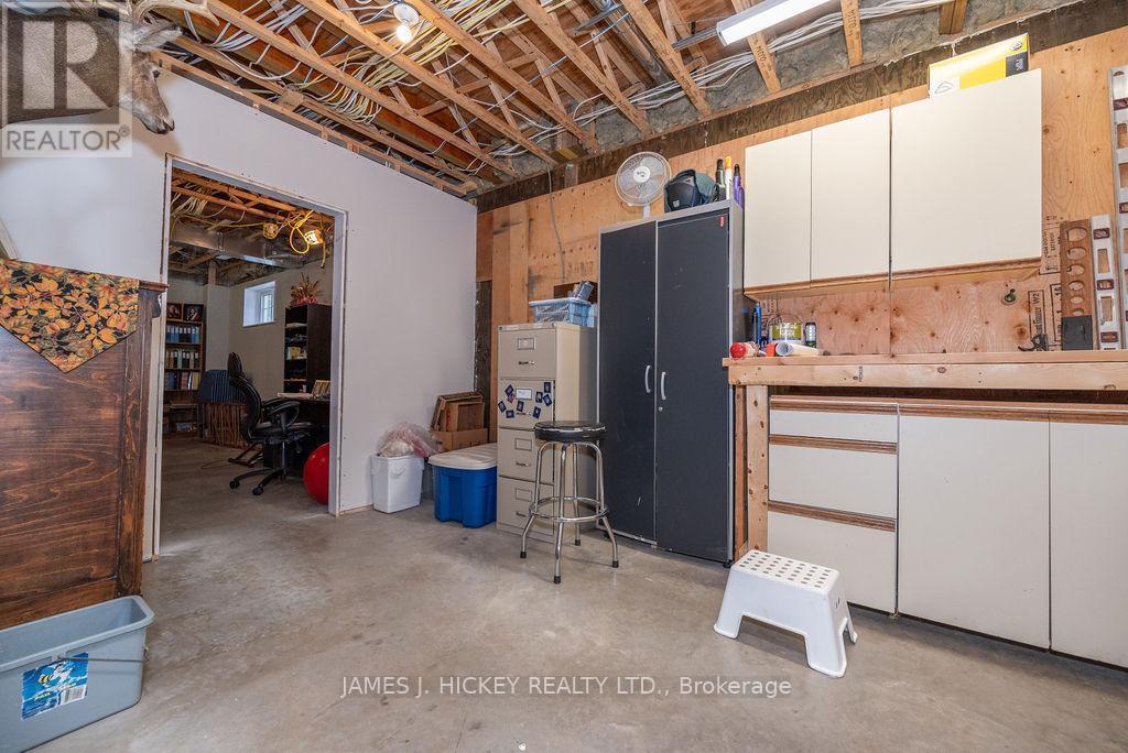 313 Meilleur'S Road, Laurentian Hills, ON - Indoor