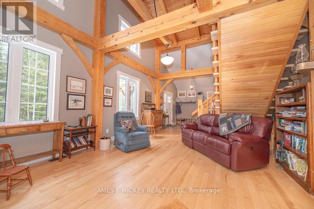 313 Meilleur'S Road, Laurentian Hills, ON - Indoor