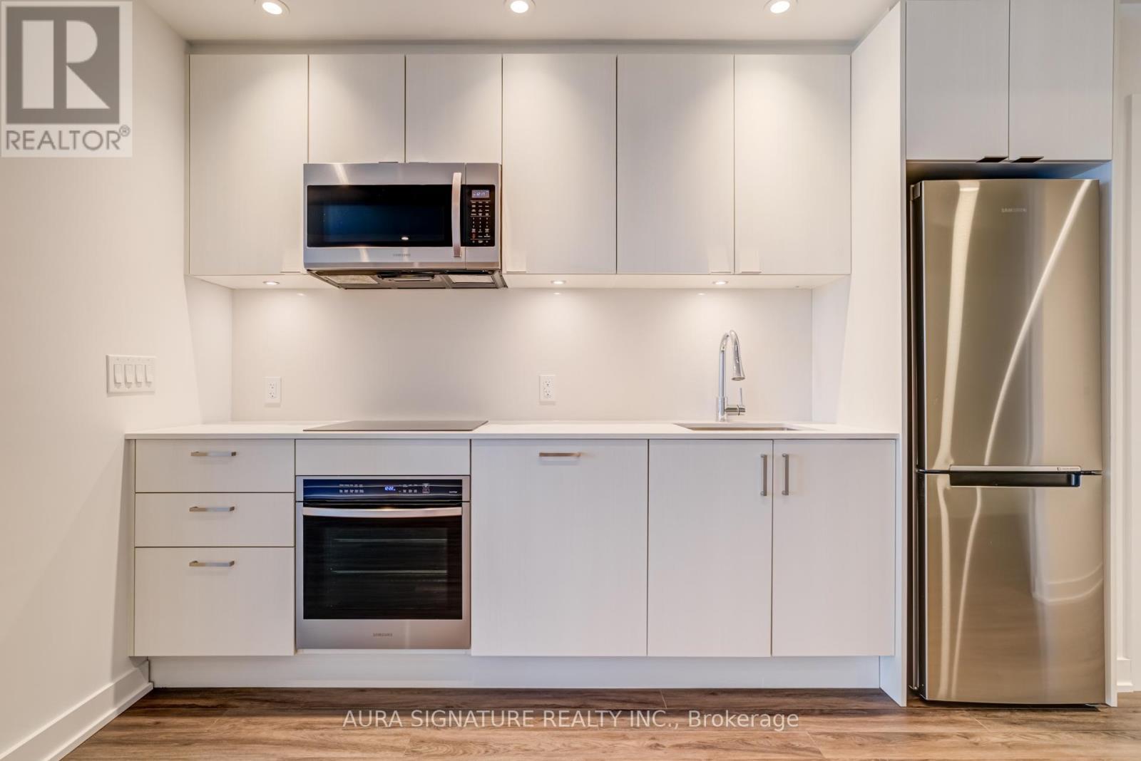 2205 - 1928 Lake Shore Boulevard W, Toronto, ON - Indoor