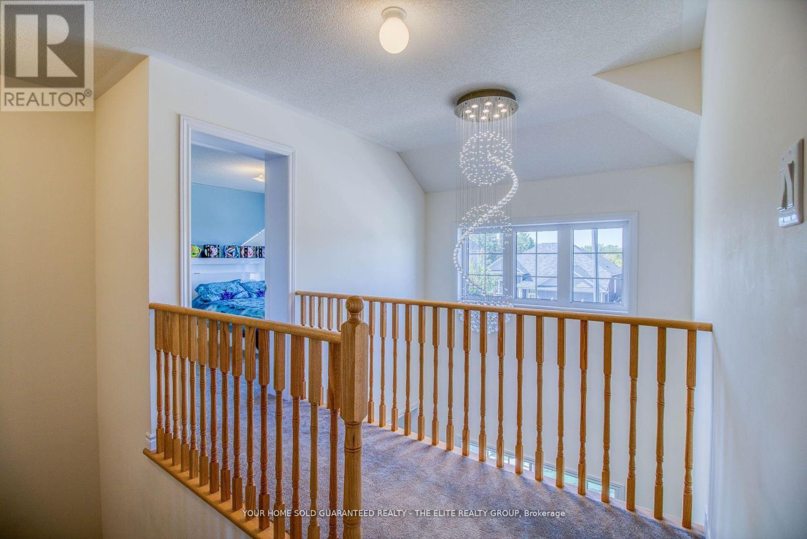 211 Lia Drive, Clearview, ON - Indoor Photo Showing Other Room