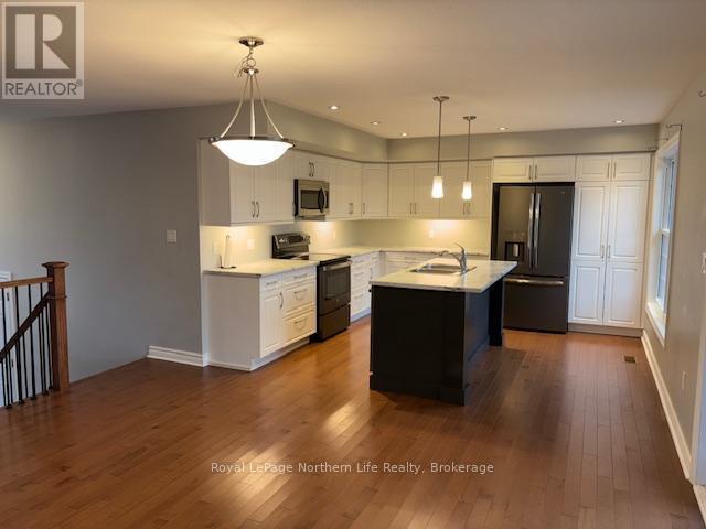 30 Trillium Drive, North Bay (Ferris), ON - Indoor Photo Showing Kitchen