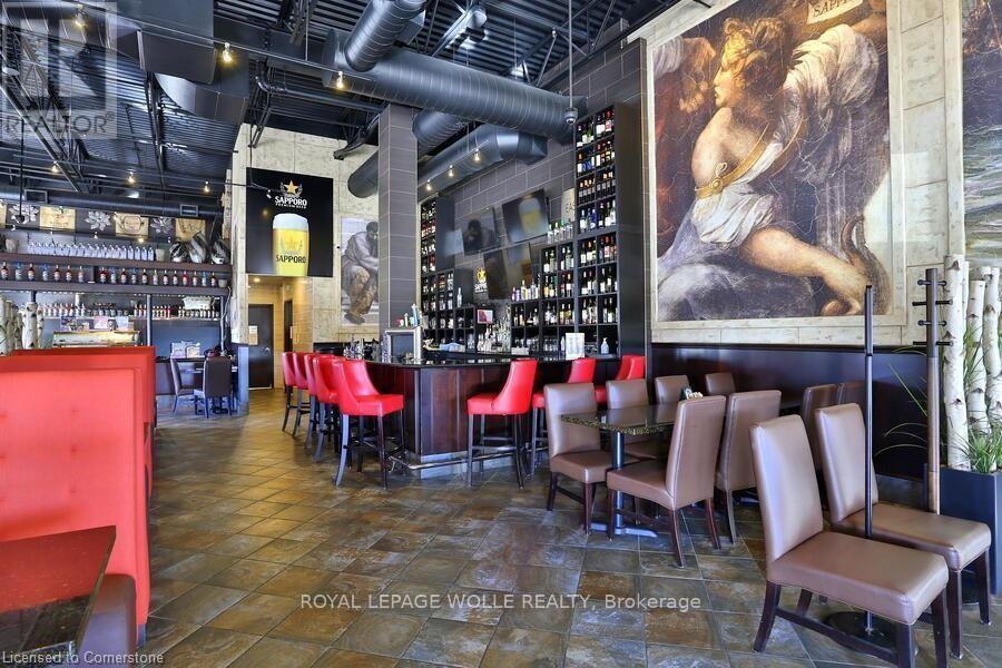 668 Erb Street W, Waterloo, ON