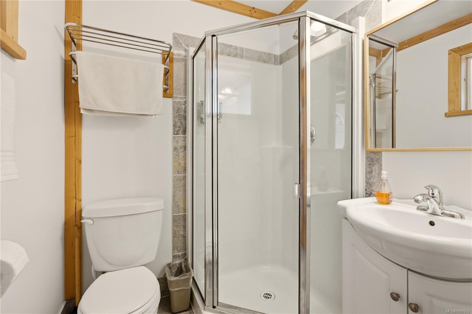 265 Boardwalk Blvd, Ucluelet, BC