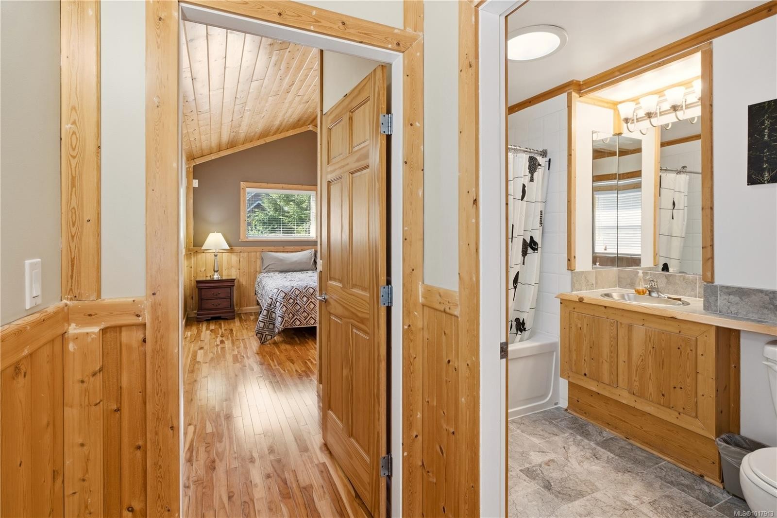 265 Boardwalk Blvd, Ucluelet, BC