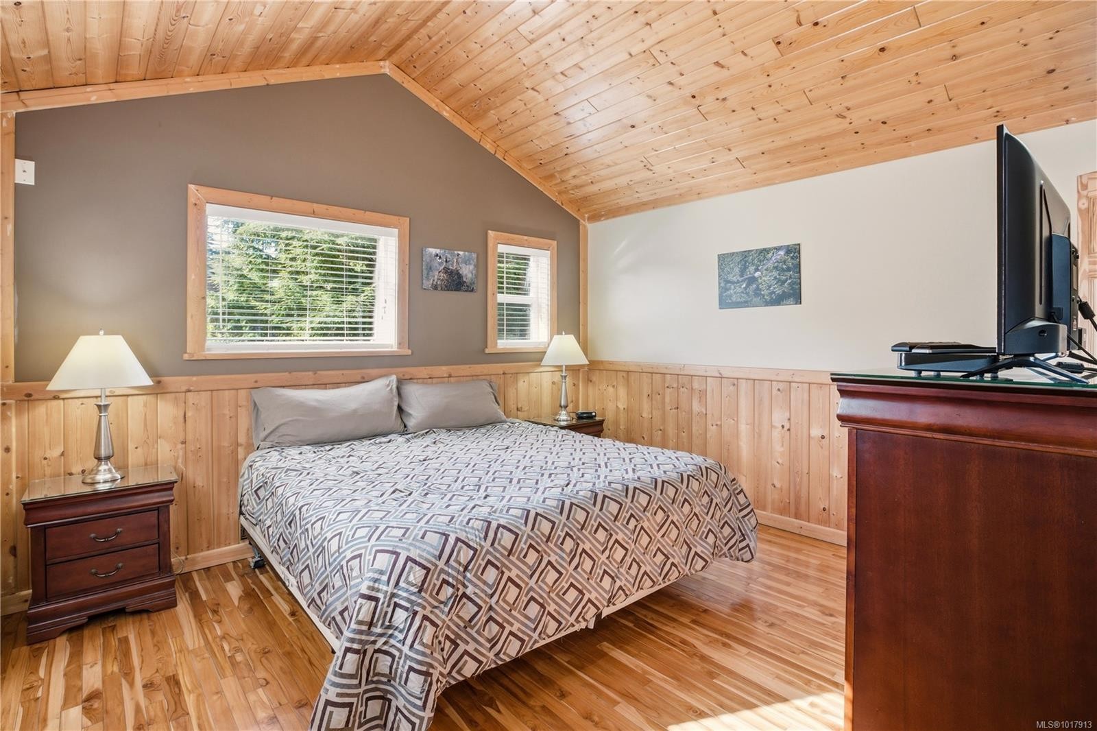 265 Boardwalk Blvd, Ucluelet, BC