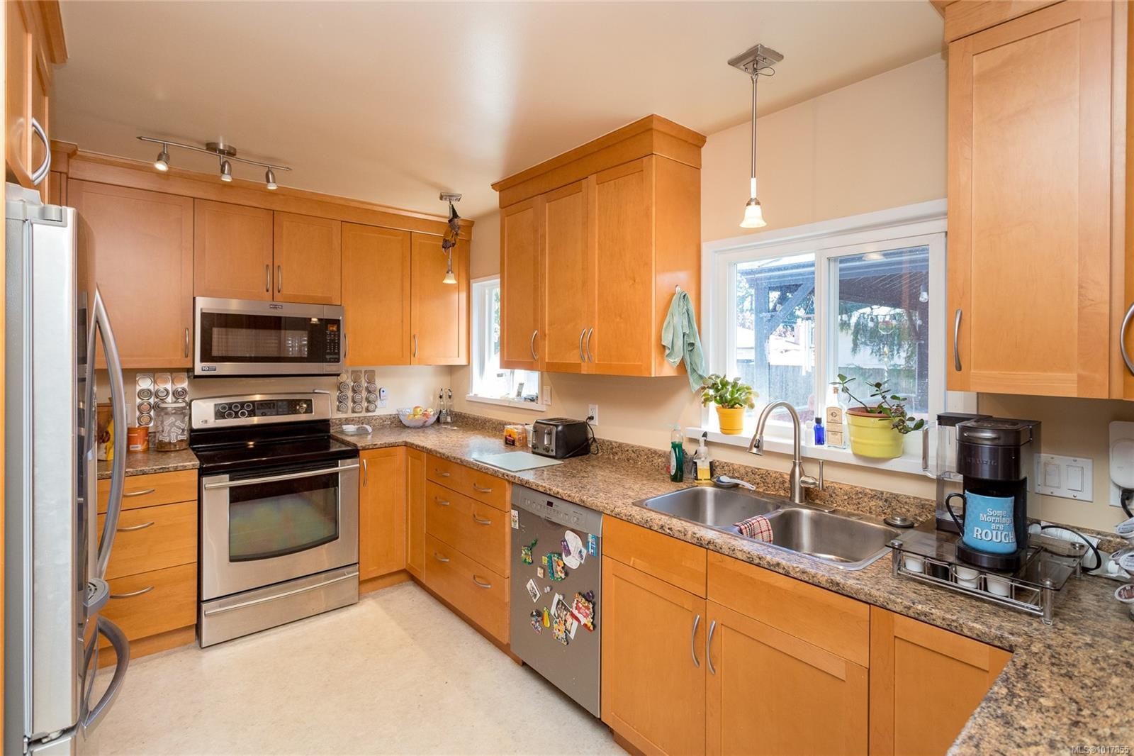 3359 Summerhill Cres, Colwood, BC