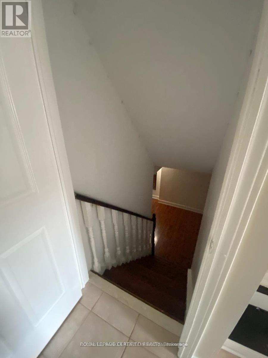 Basement - 537 Navigator Drive, Mississauga, ON - Indoor Photo Showing Other Room