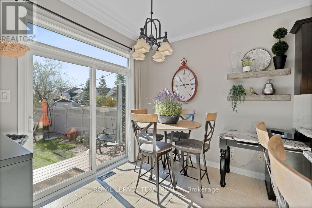 141 Trail Side Circle, Ottawa, ON - Indoor Photo Showing Dining Room