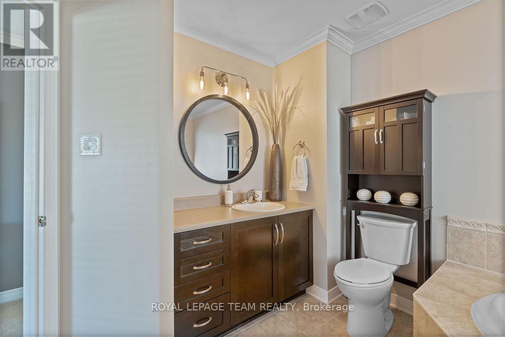 141 Trail Side Circle, Ottawa, ON - Indoor Photo Showing Bathroom