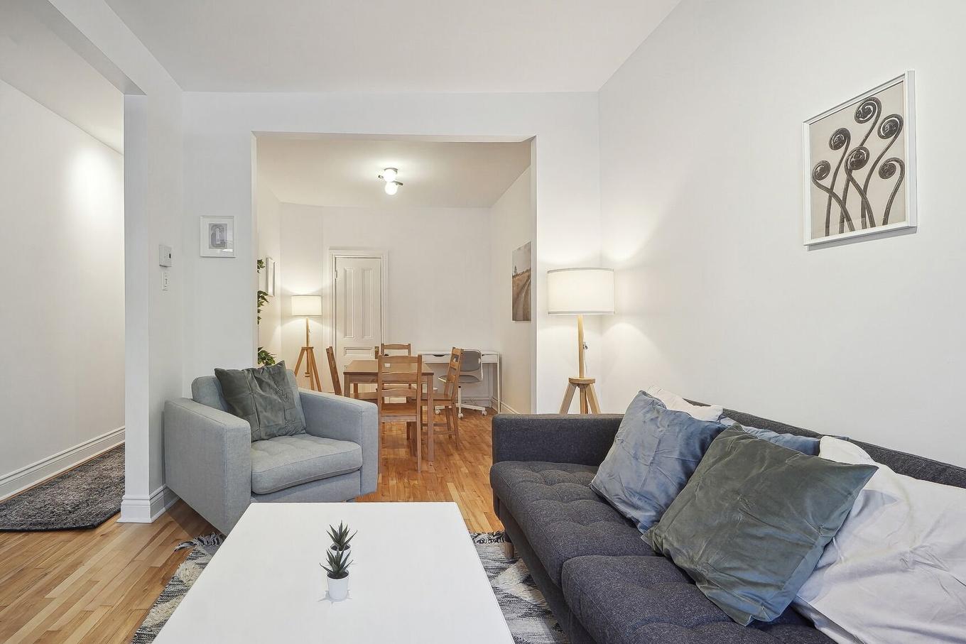 Living room - 5305 Rue Marquette, Montréal (Le Plateau-Mont-Royal), QC - Indoor Photo Showing Living Room