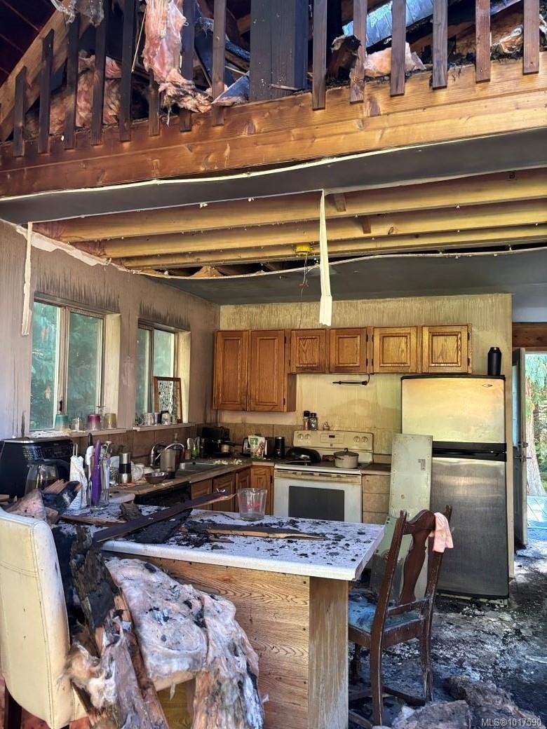 720 Spider Lake Rd, Qualicum Beach, BC