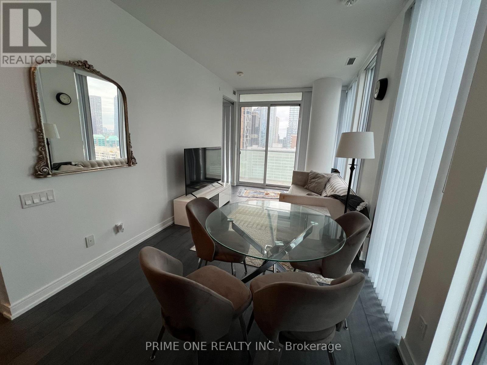 2507 - 28 Wellesley Street E, Toronto, ON - Indoor Photo Showing Dining Room
