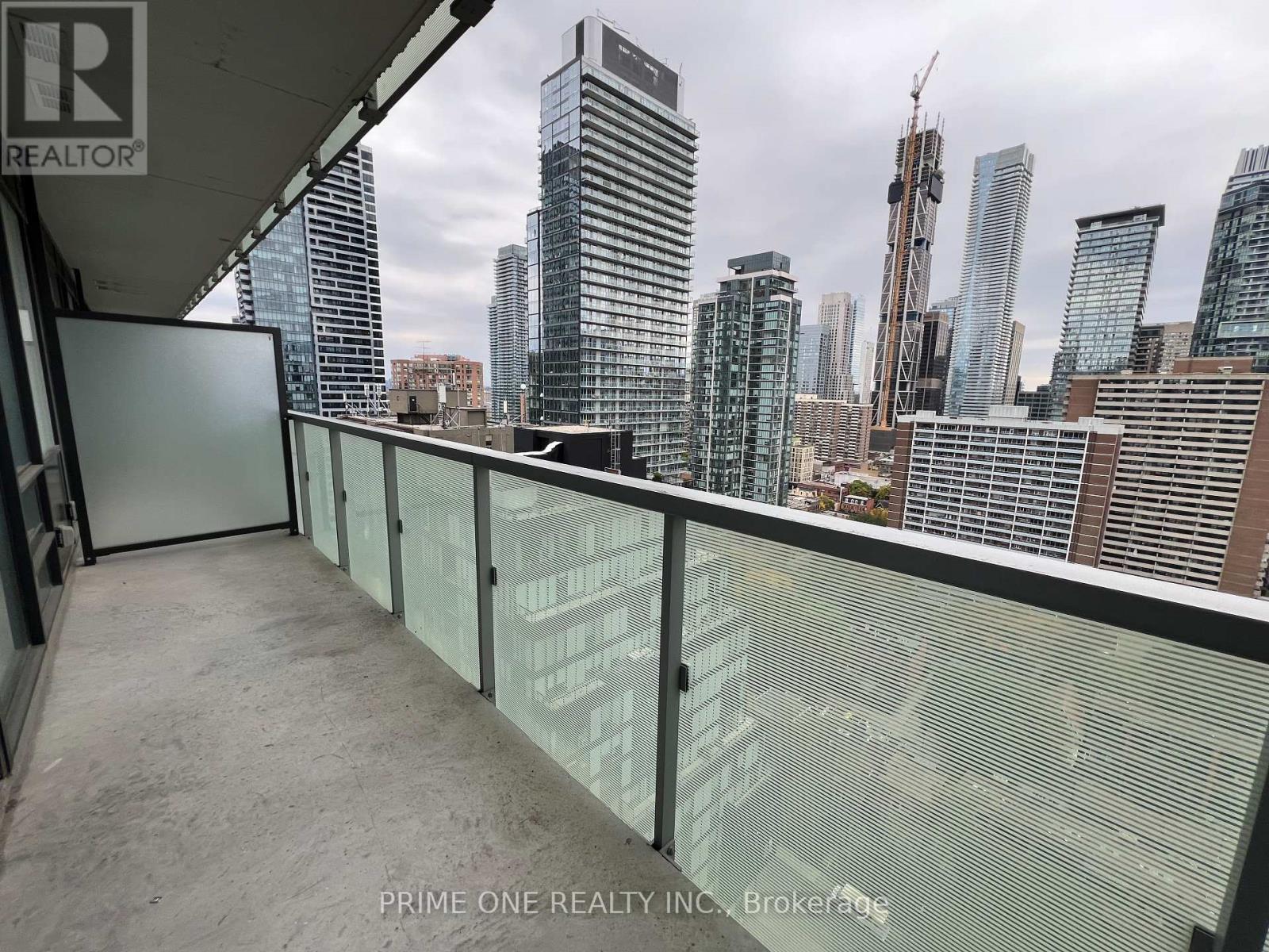 2507 - 28 Wellesley Street E, Toronto, ON - Outdoor