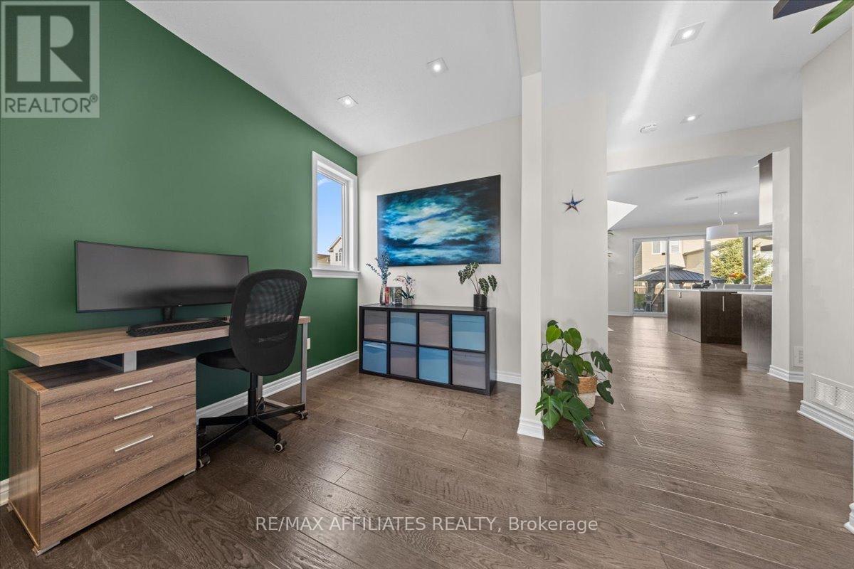 308 Equine Way, Ottawa, ON - Indoor