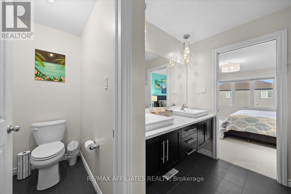 308 Equine Way, Ottawa, ON - Indoor Photo Showing Bathroom