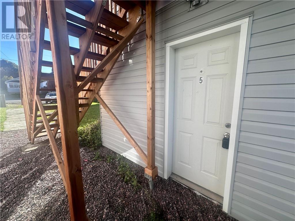 425 Bessie Avenue Unit# 5, Sudbury, ON - Outdoor With Exterior