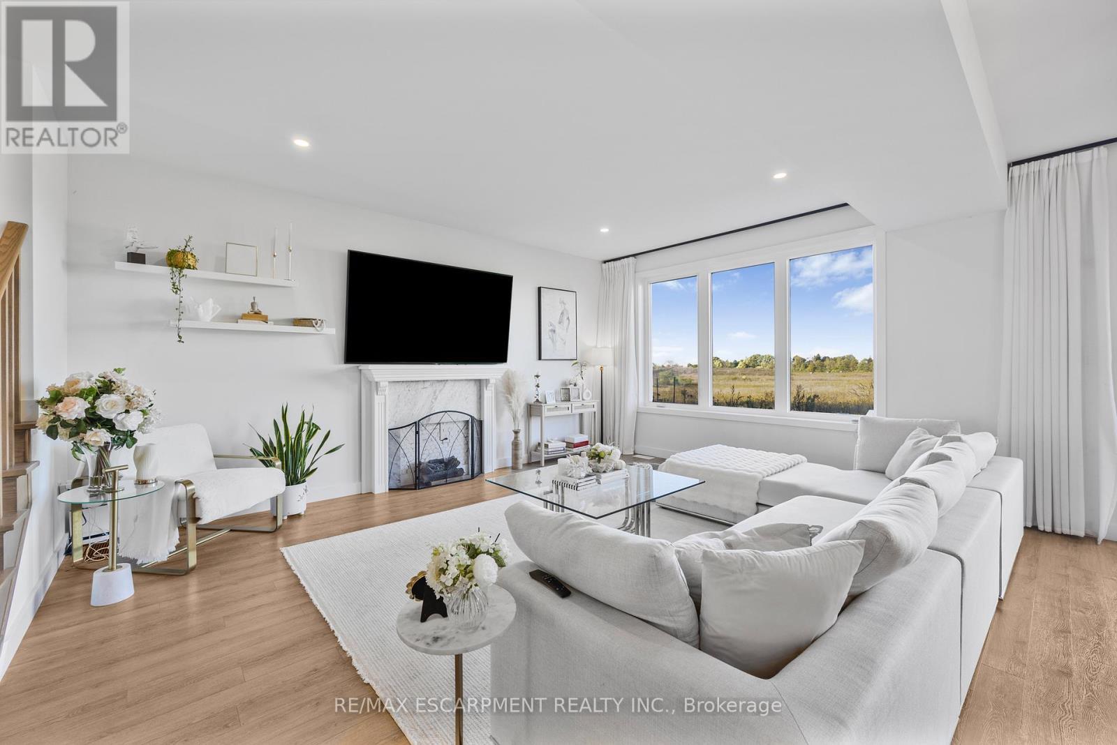 52 Bedrock Drive, Hamilton, ON - Indoor Photo Showing Living Room With Fireplace