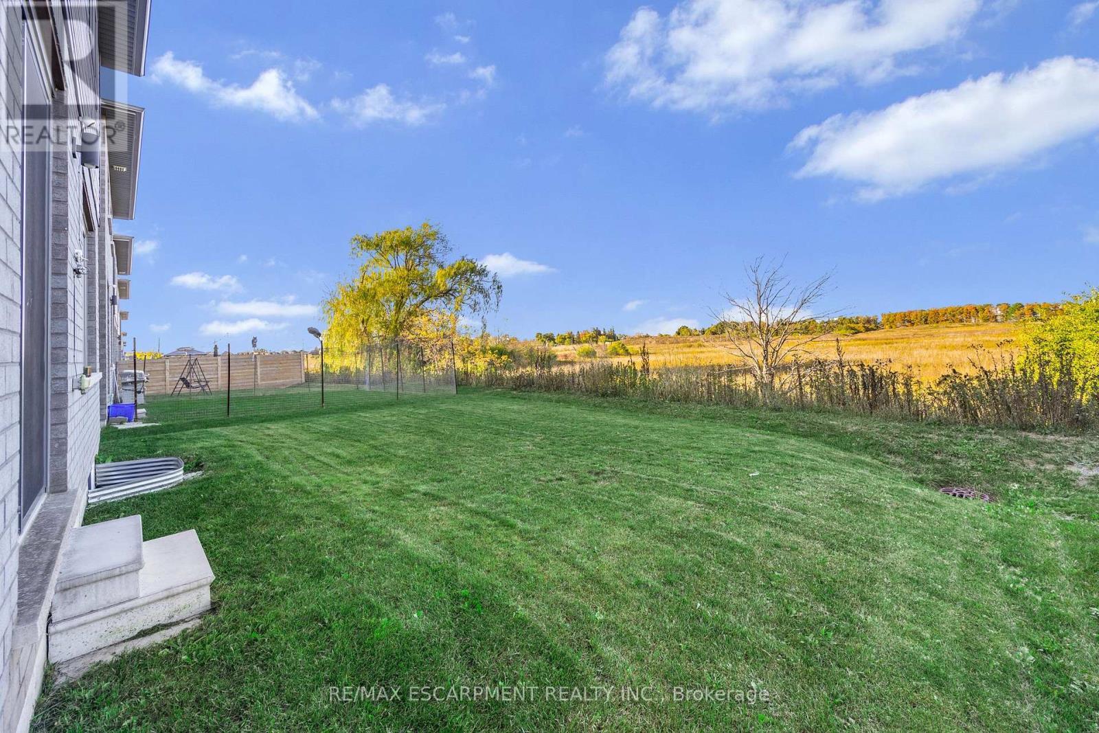 52 Bedrock Drive, Hamilton, ON - Outdoor