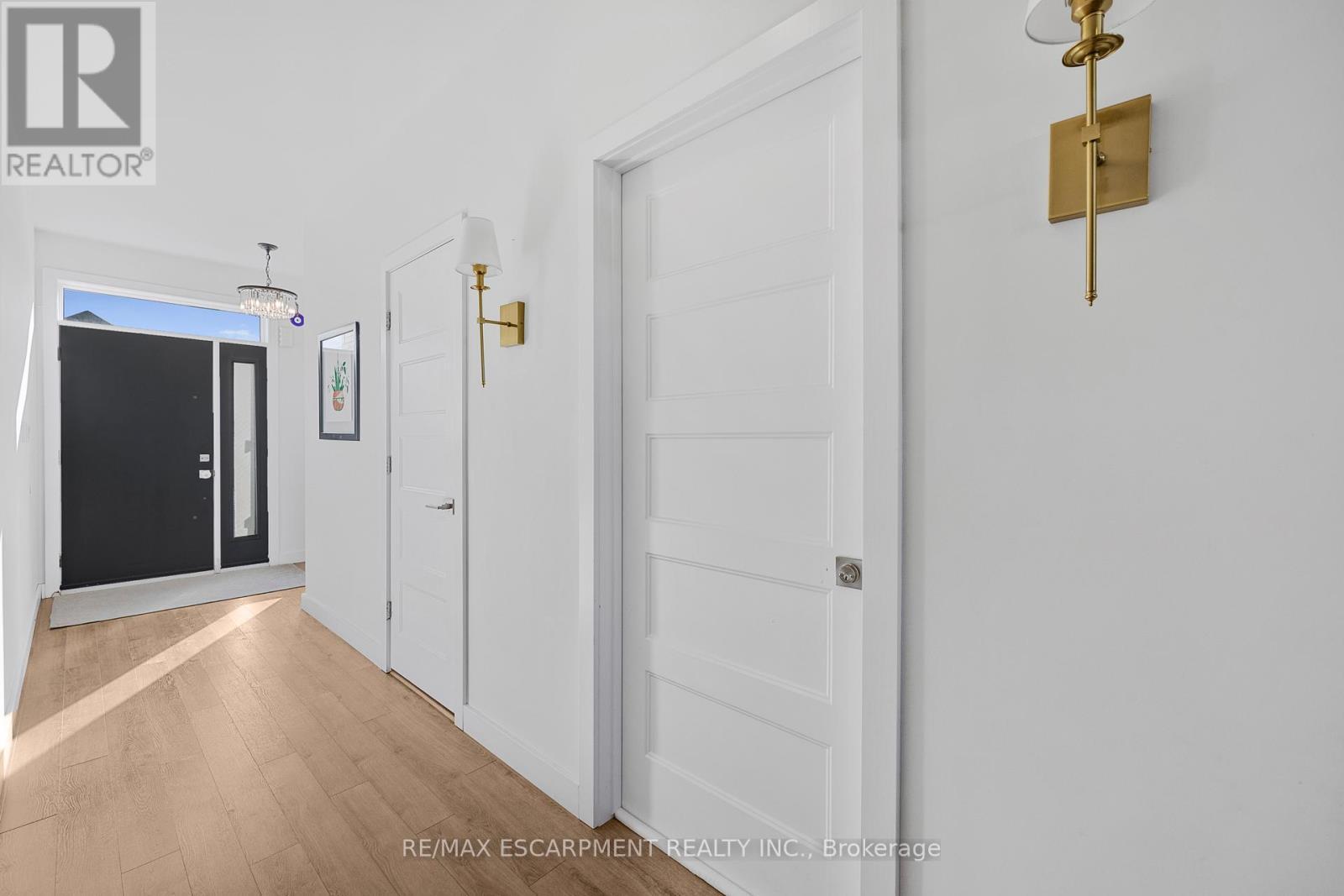 52 Bedrock Drive, Hamilton, ON - Indoor Photo Showing Other Room