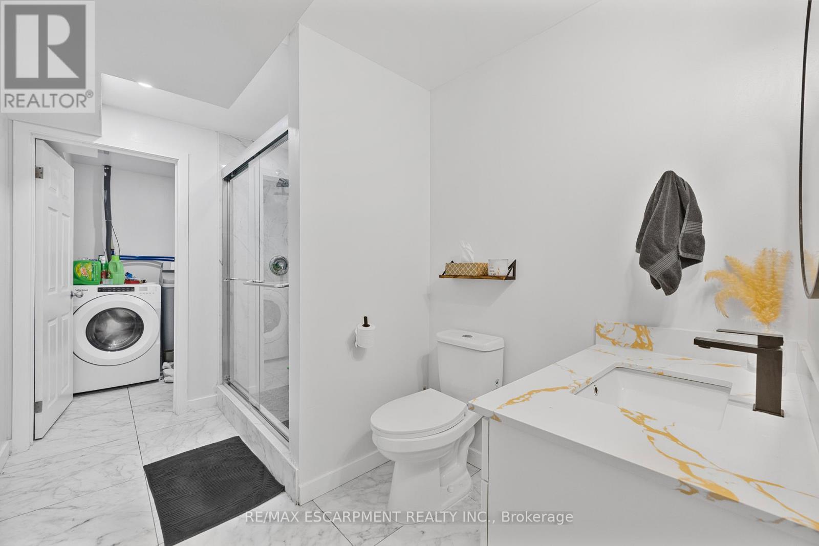 52 Bedrock Drive, Hamilton, ON - Indoor Photo Showing Laundry Room