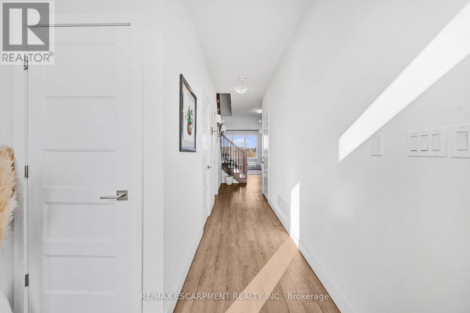 52 Bedrock Drive, Hamilton, ON - Indoor Photo Showing Other Room