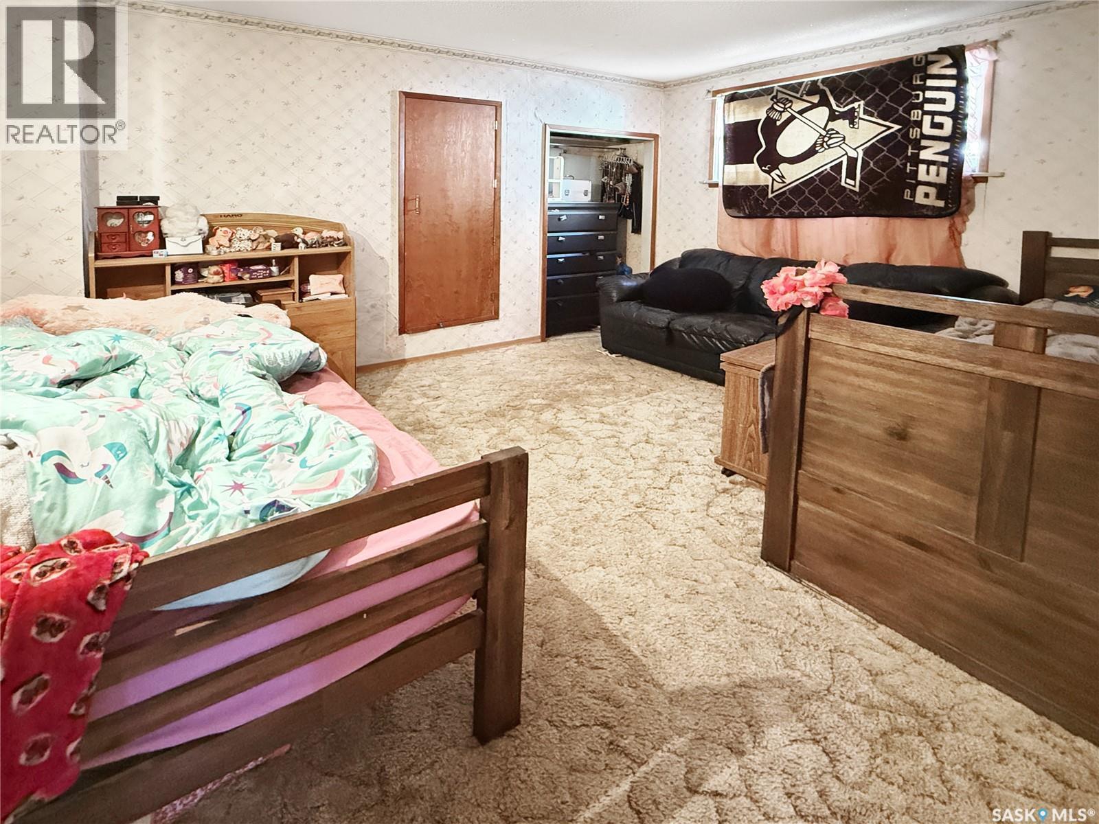 206 6Th Avenue Nw, Swift Current, SK - Indoor