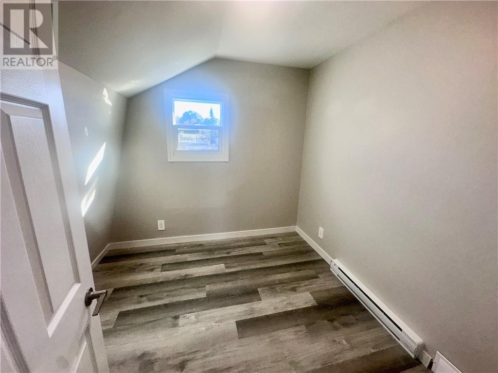 425 Bessie Avenue Unit# 3, Sudbury, ON - Indoor Photo Showing Other Room