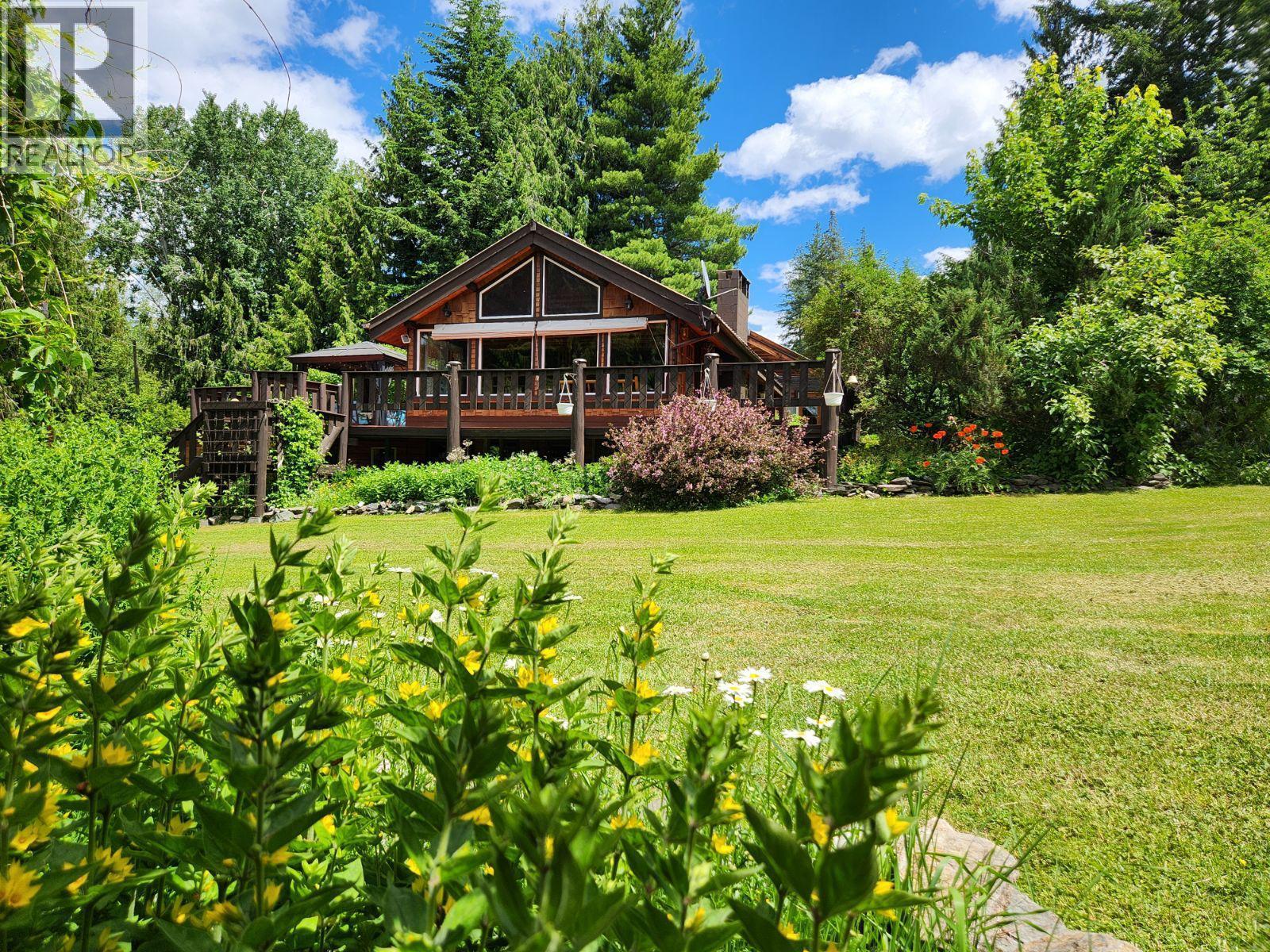4061 Torry Road, Eagle Bay, BC - Outdoor With Deck Patio Veranda
