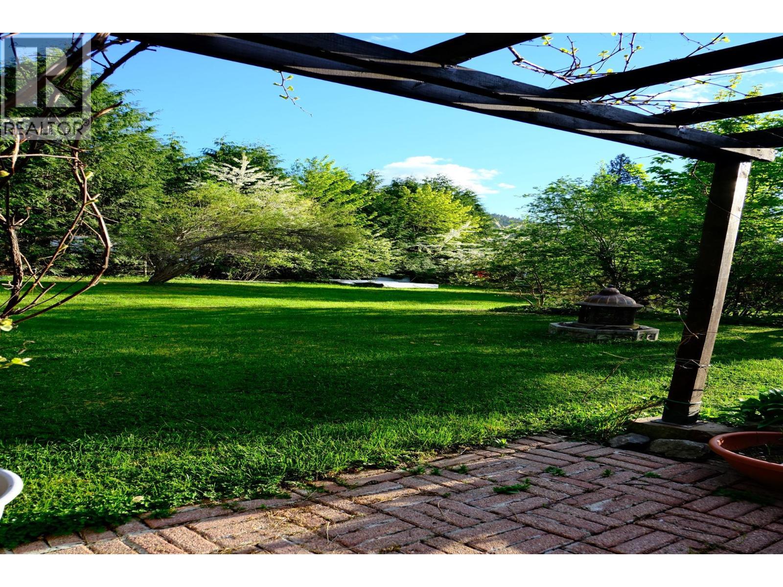 4061 Torry Road, Eagle Bay, BC - Outdoor