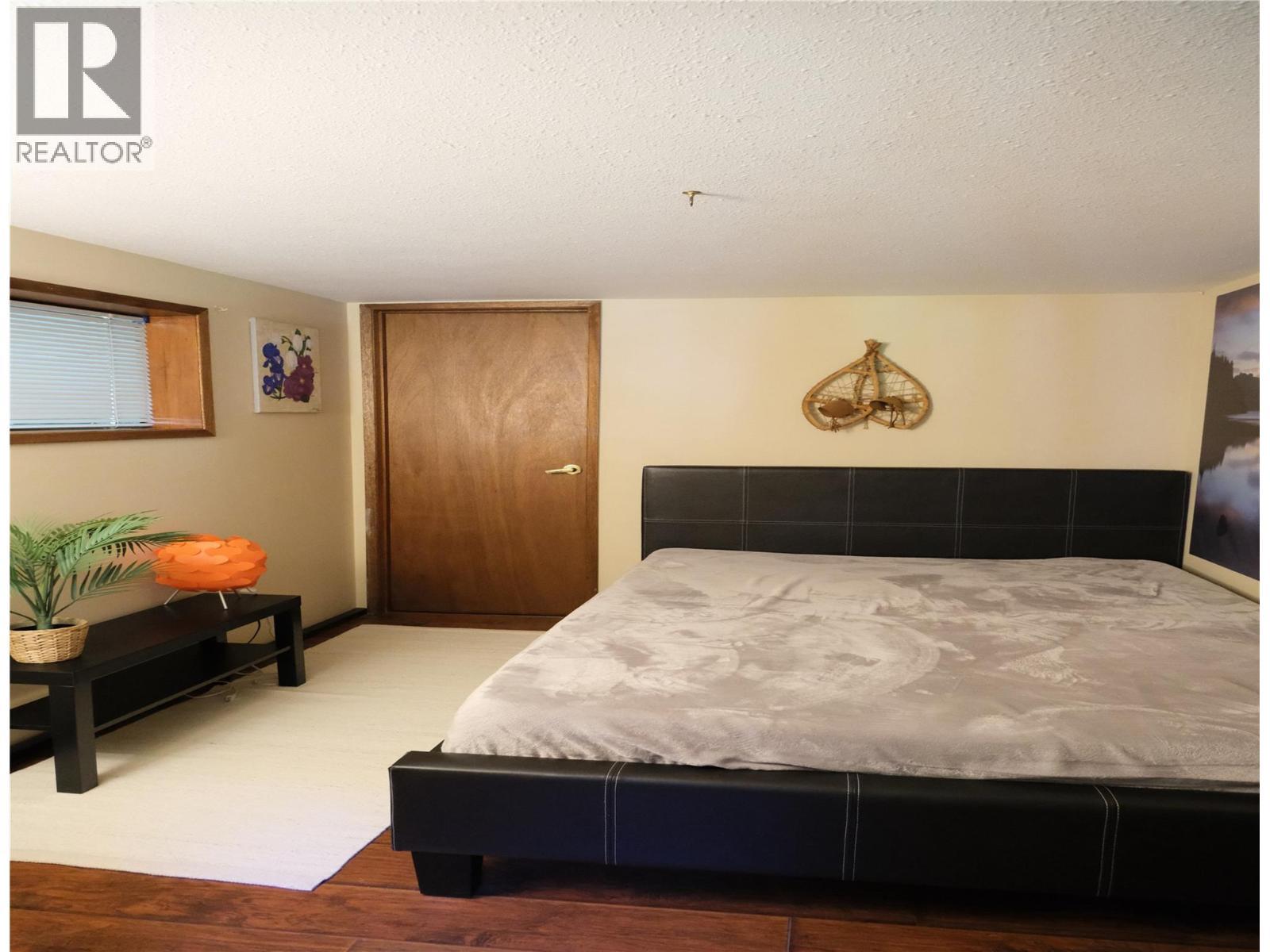 4061 Torry Road, Eagle Bay, BC - Indoor Photo Showing Bedroom