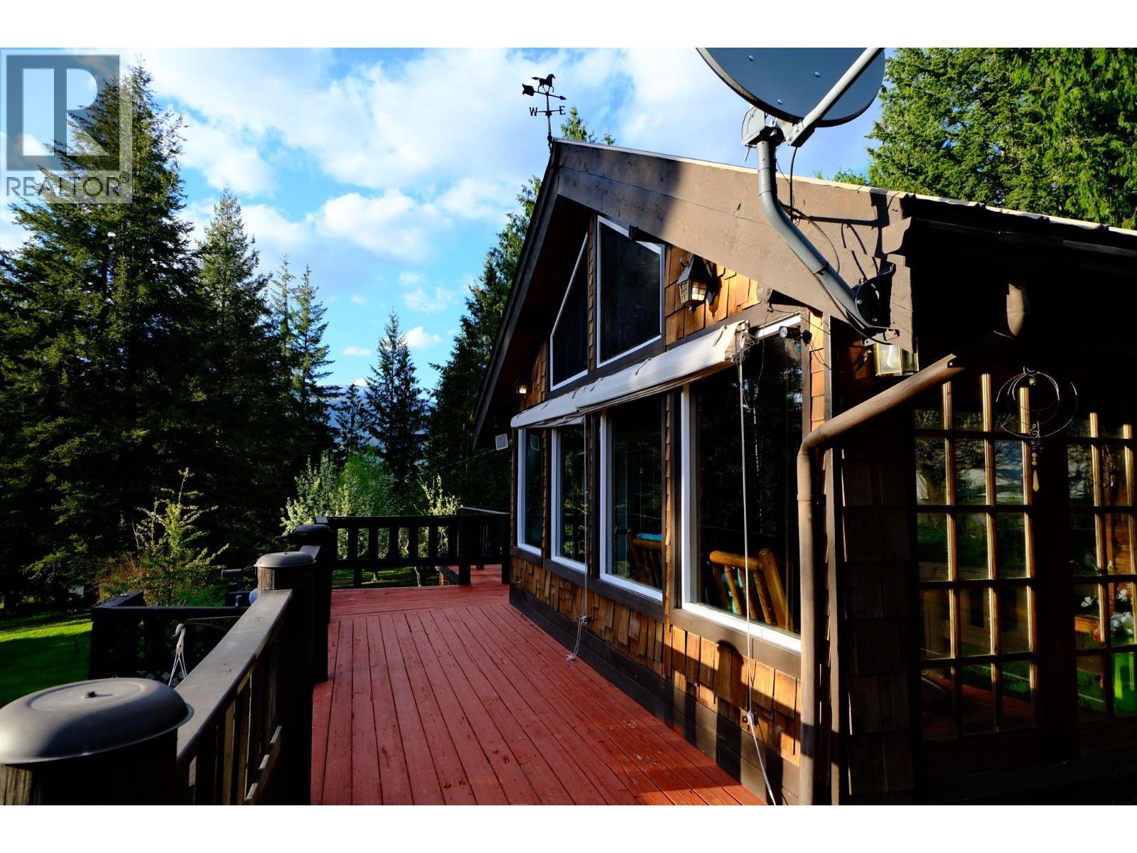 4061 Torry Road, Eagle Bay, BC - Outdoor With Exterior