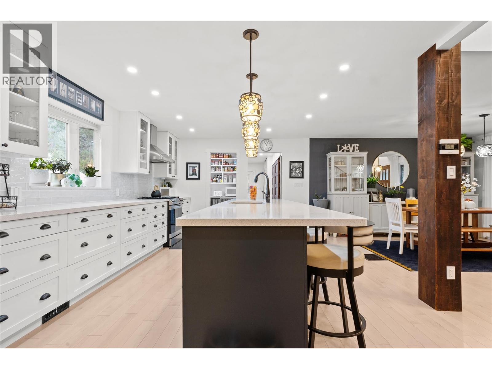 3930 Dryden Road, Peachland, BC - Indoor Photo Showing Other Room