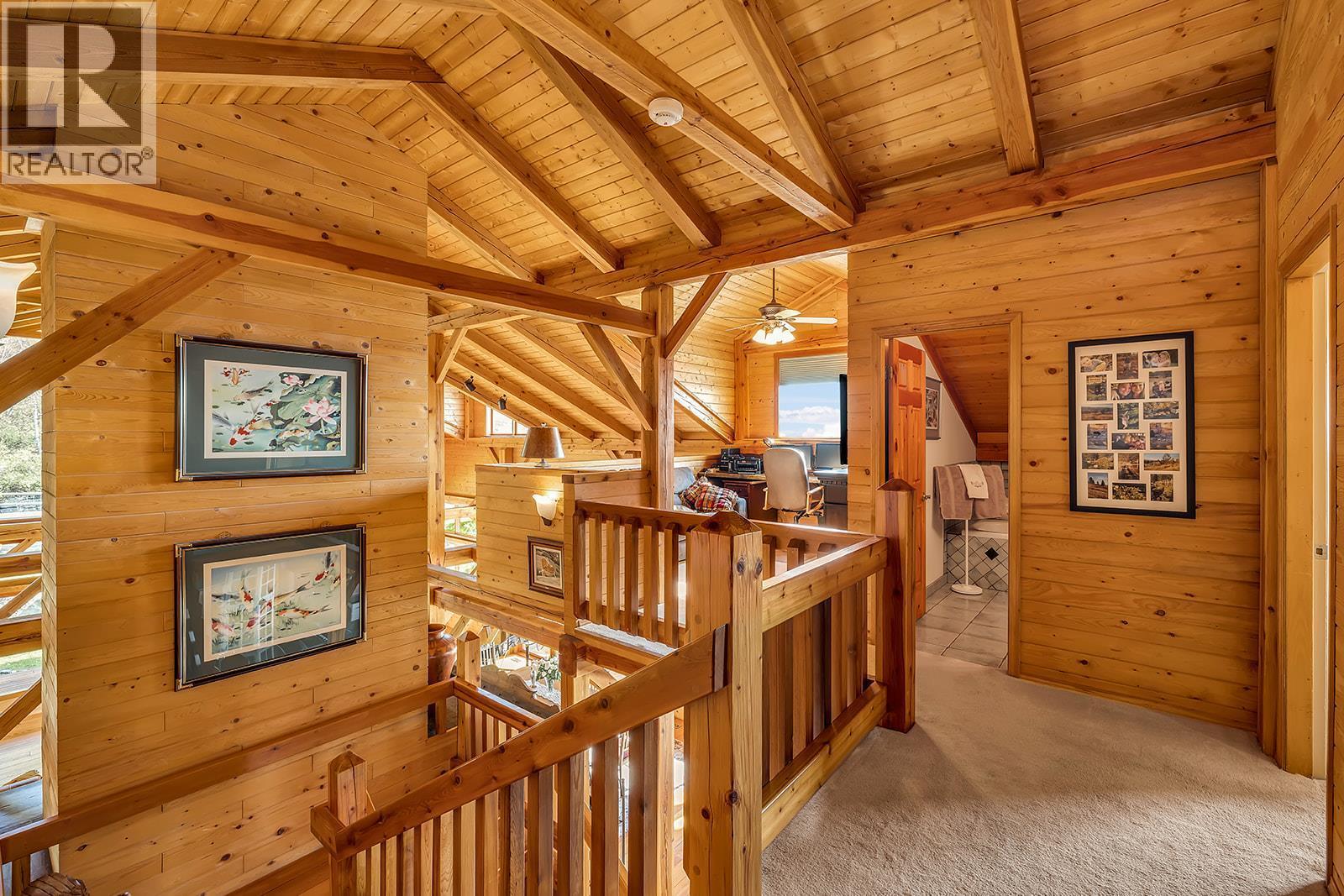 5705 Upper Booth N Road, Kelowna, BC - Indoor Photo Showing Other Room