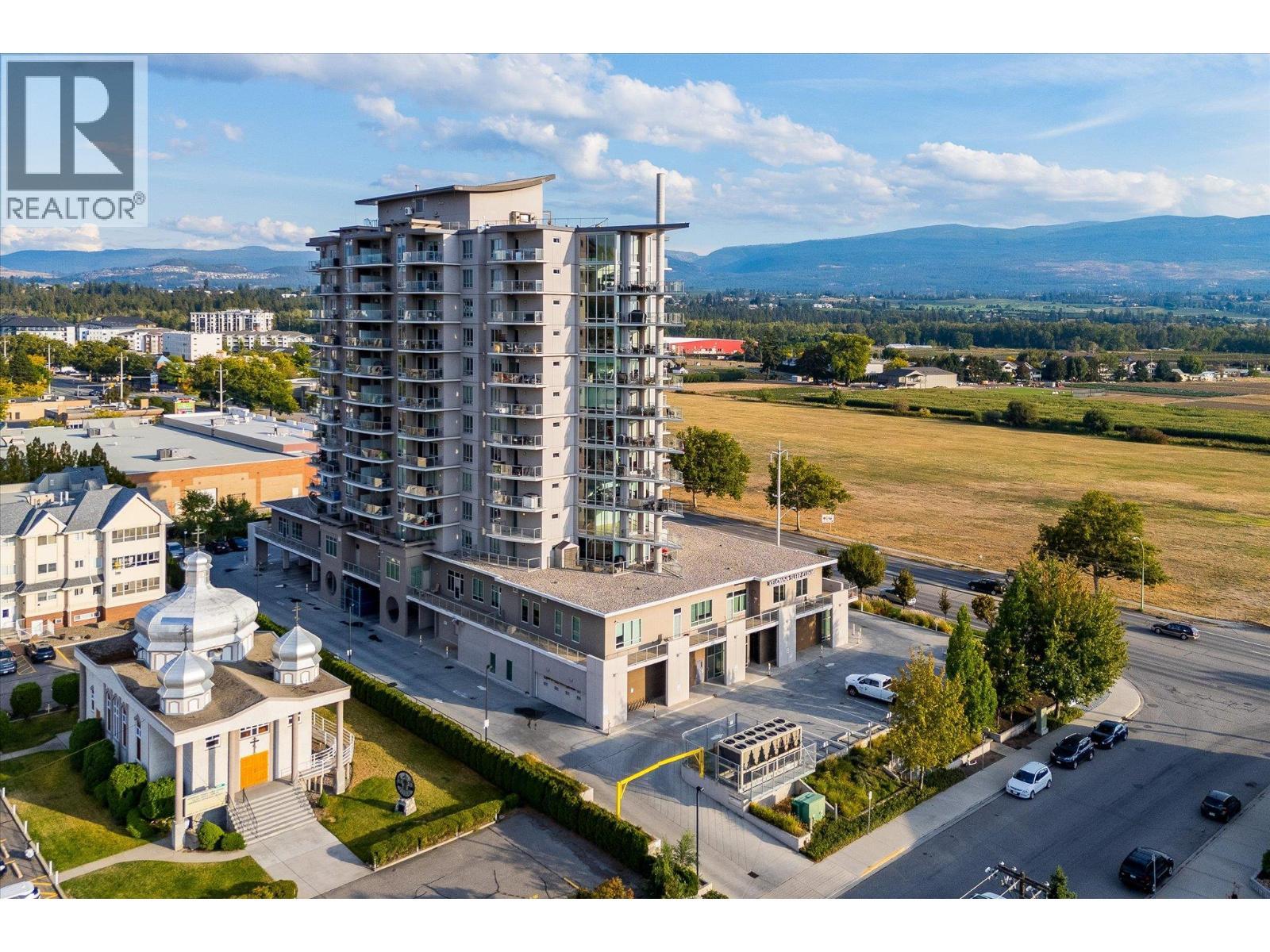 2040 Springfield Road Unit# 401, Kelowna, BC - Outdoor With View