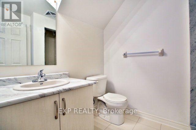 21-02 - 2420 Baronwood Drive, Oakville, ON - Indoor Photo Showing Bathroom