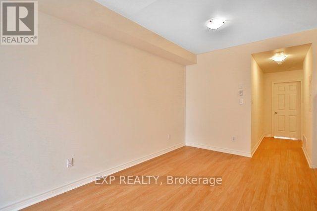 21-02 - 2420 Baronwood Drive, Oakville, ON - Indoor Photo Showing Other Room