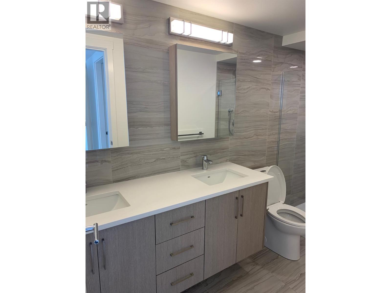 1588 Ellis Street Unit# 802, Kelowna, BC - Indoor Photo Showing Bathroom