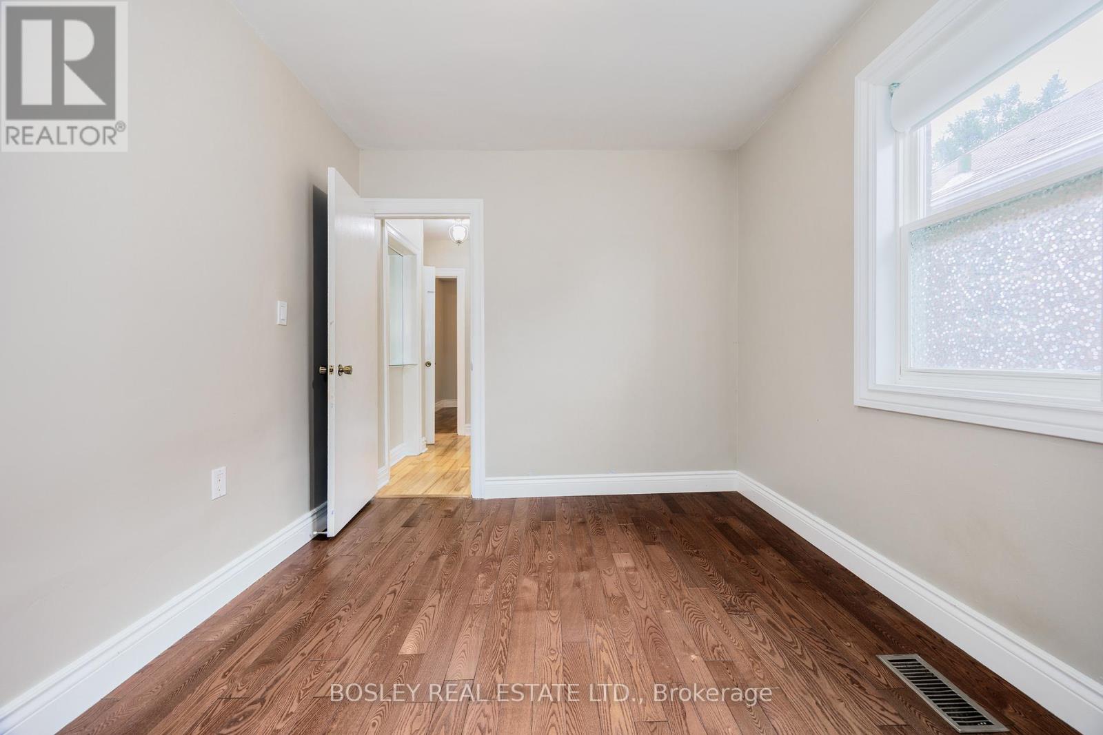 651 Cosburn Avenue, Toronto, ON - Indoor Photo Showing Other Room