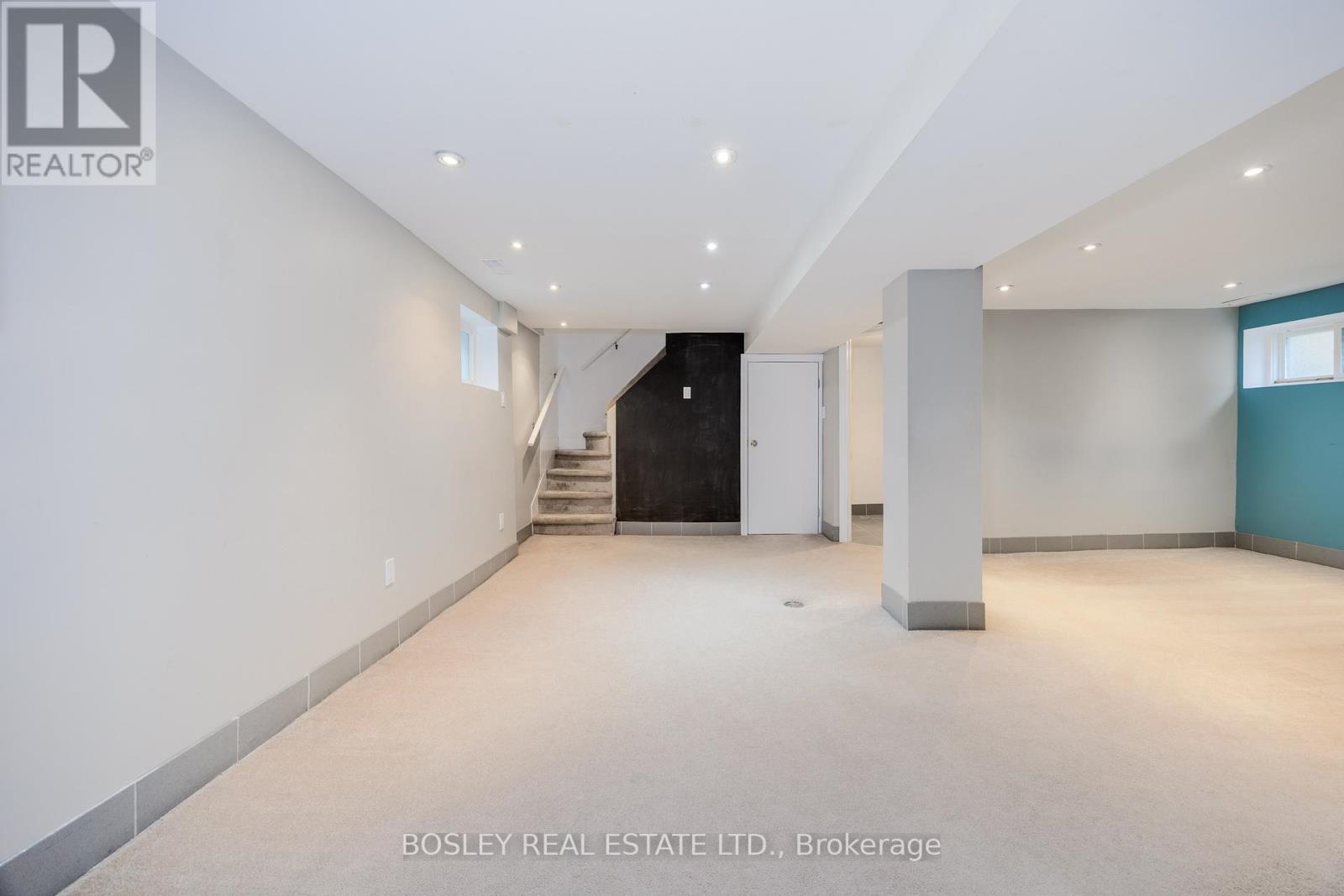 651 Cosburn Avenue, Toronto, ON - Indoor Photo Showing Other Room