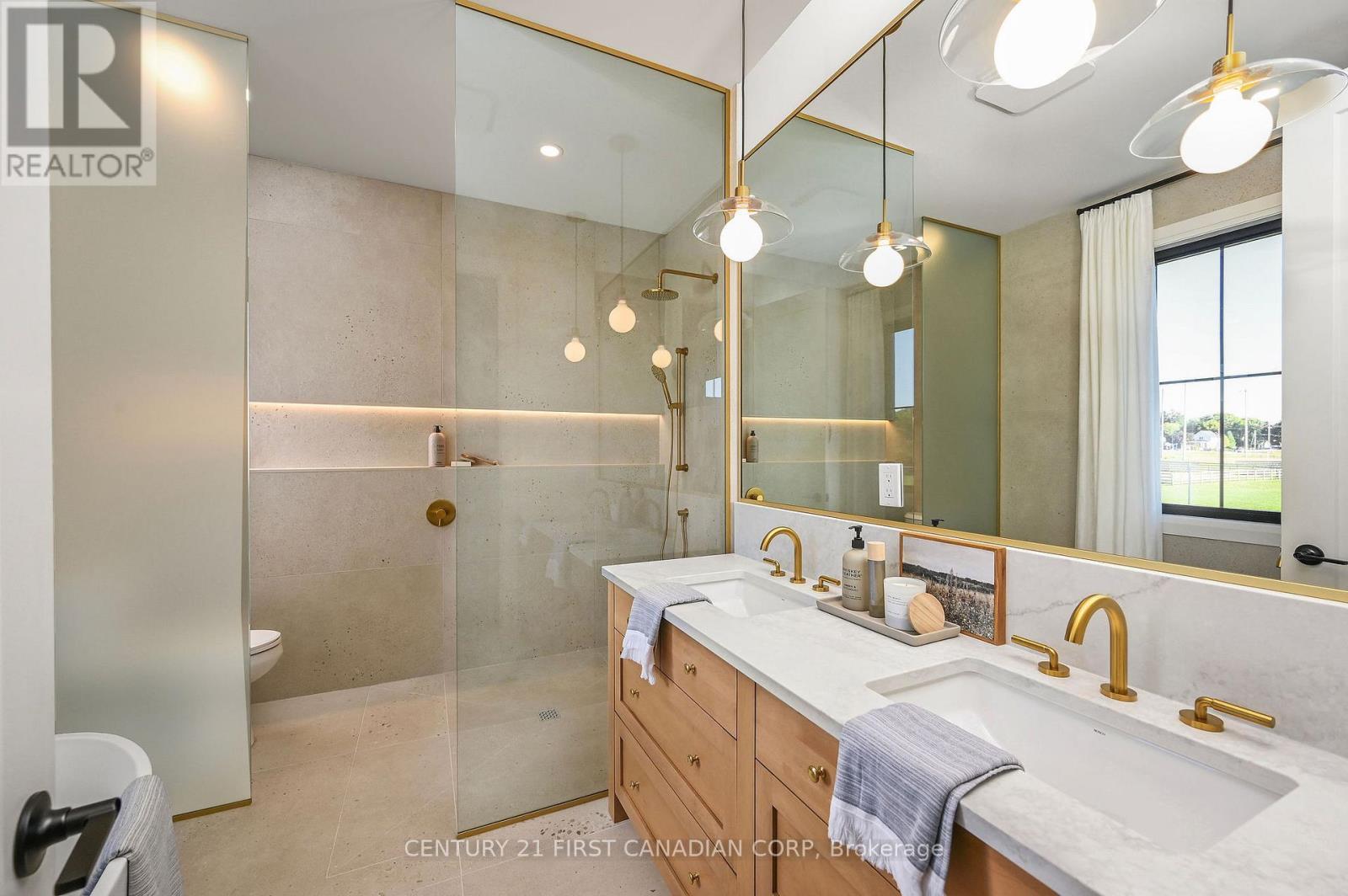 203 Foxborough Place, Thames Centre (Thorndale), ON - Indoor Photo Showing Bathroom