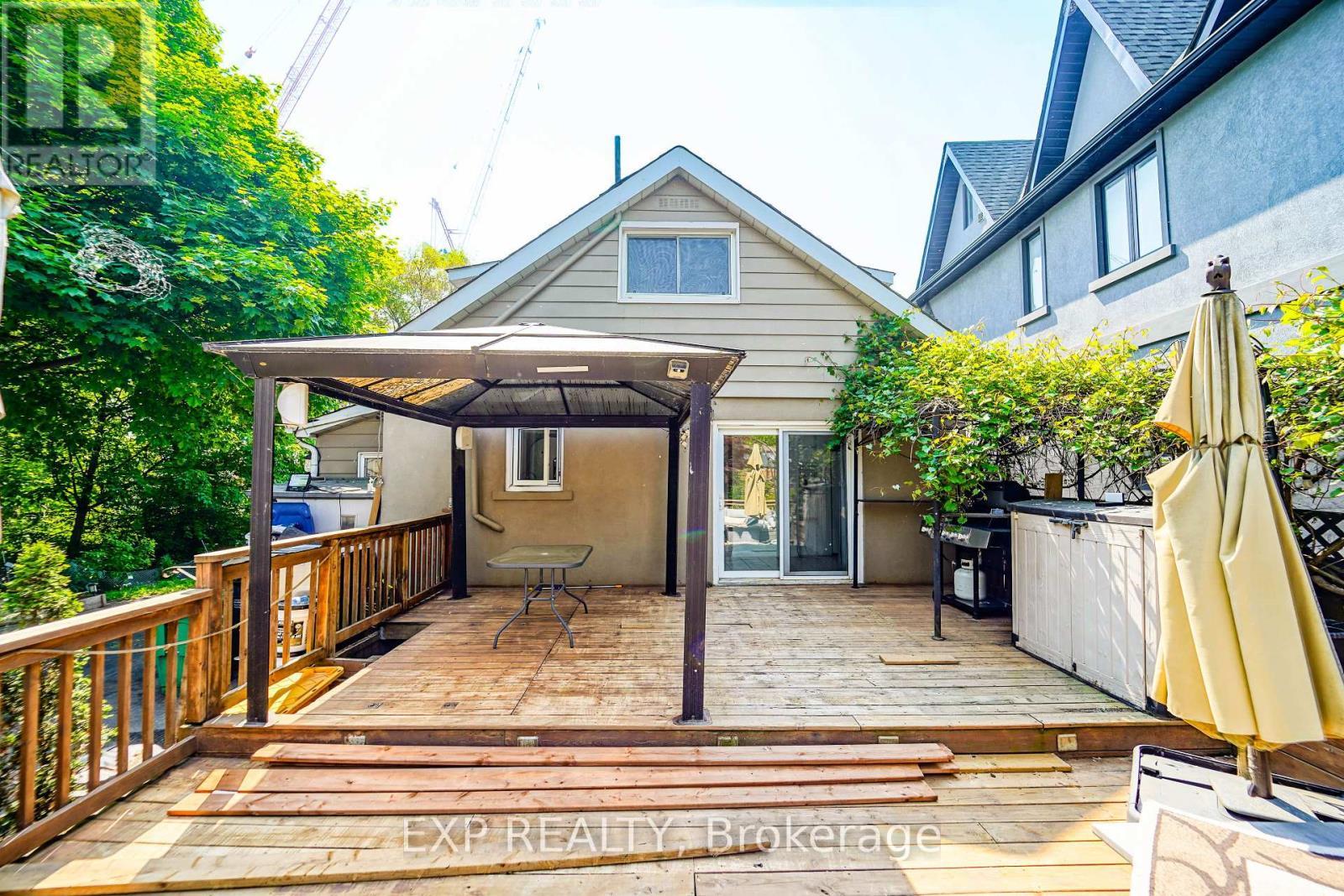 1331 St. James Avenue, Mississauga, ON - Outdoor With Exterior