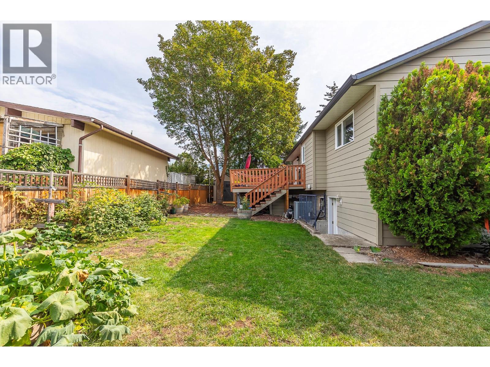2401 40 Avenue, Vernon, BC - Outdoor