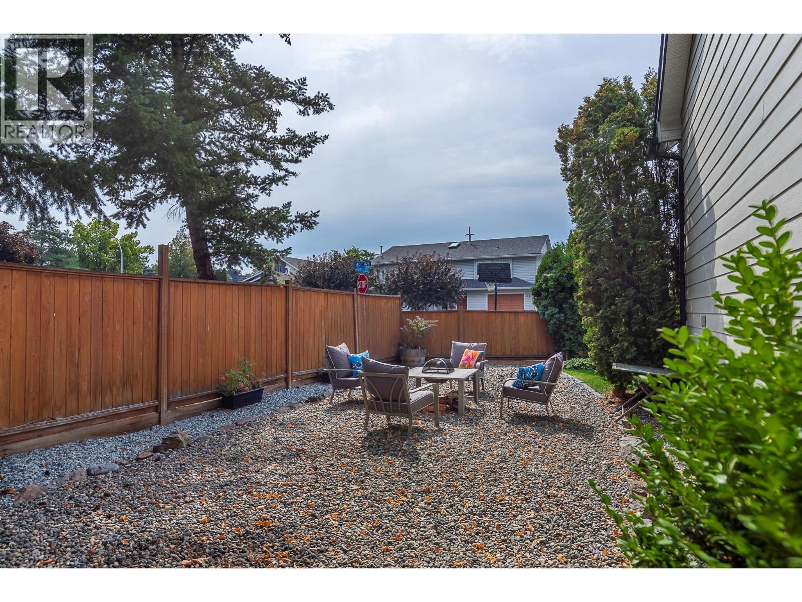 2401 40 Avenue, Vernon, BC - Outdoor