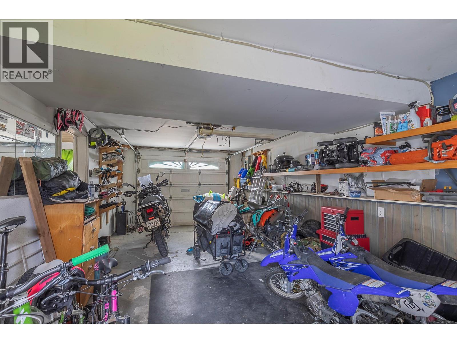 Garage accessed from inside & outside - 2401 40 Avenue, Vernon, BC - Indoor