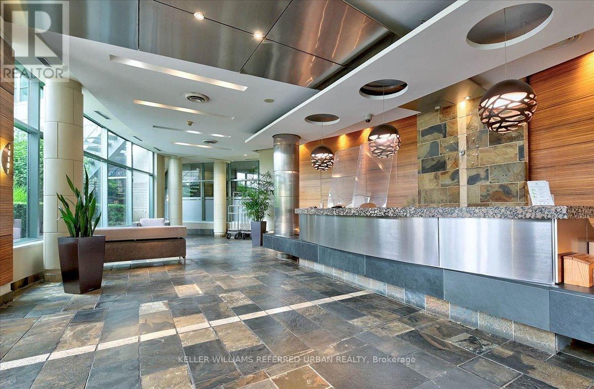 2011 - 228 Queens Quay W, Toronto, ON - Indoor Photo Showing Other Room