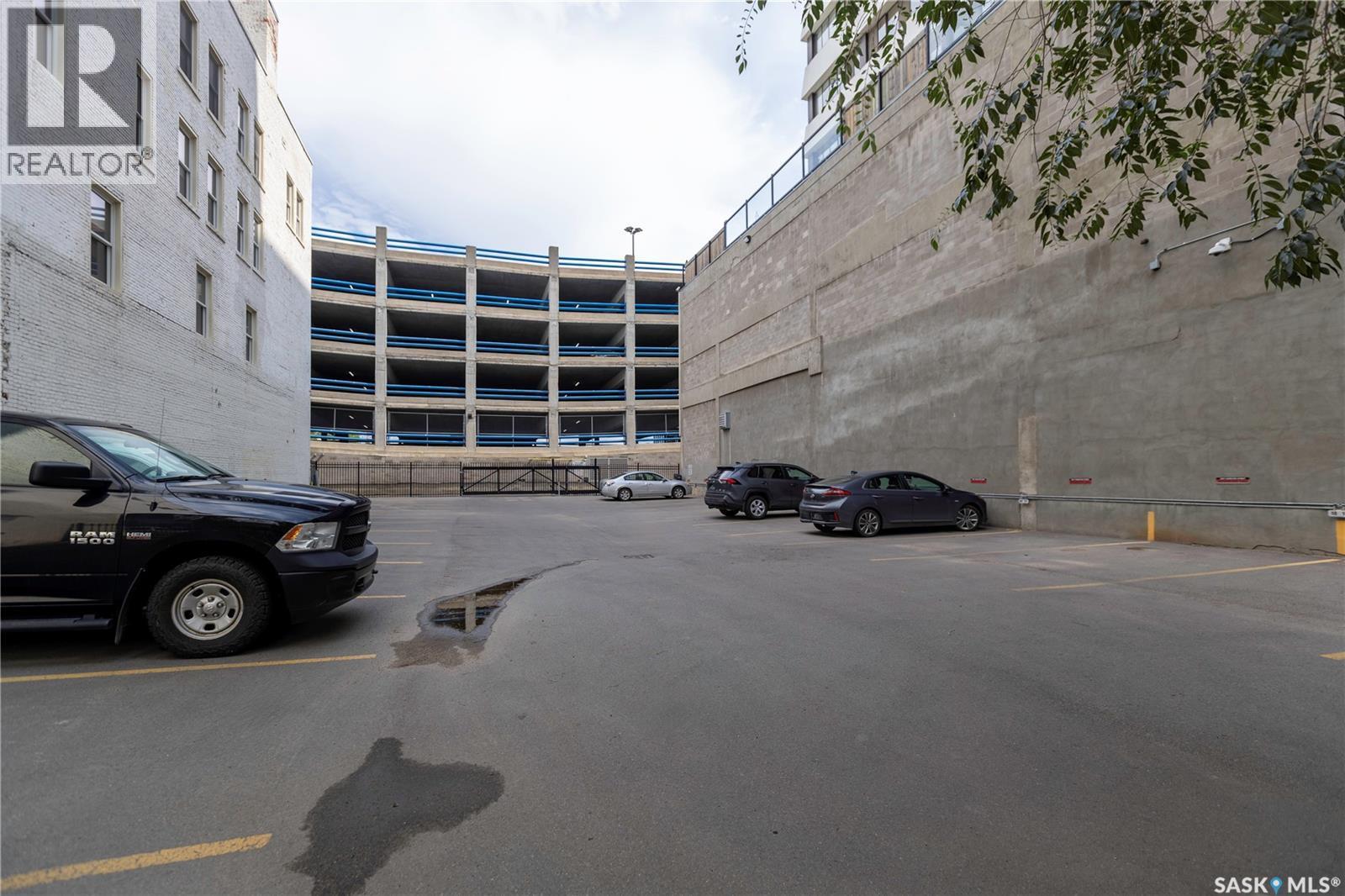 1105 1867 Hamilton Street, Regina, SK - Outdoor